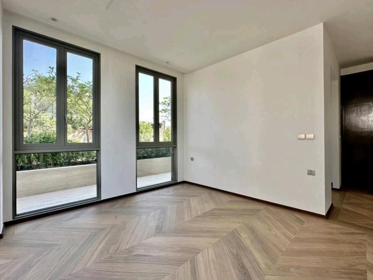 ขายบ้านสาทร นราธิวาส : 🚩บ้าน 3 ชั้น พร้อมสระว่ายน้ำส่วนตัว ใกล้ รร.นานาชาติ Shrewsbury เพียง 950 เมตร!