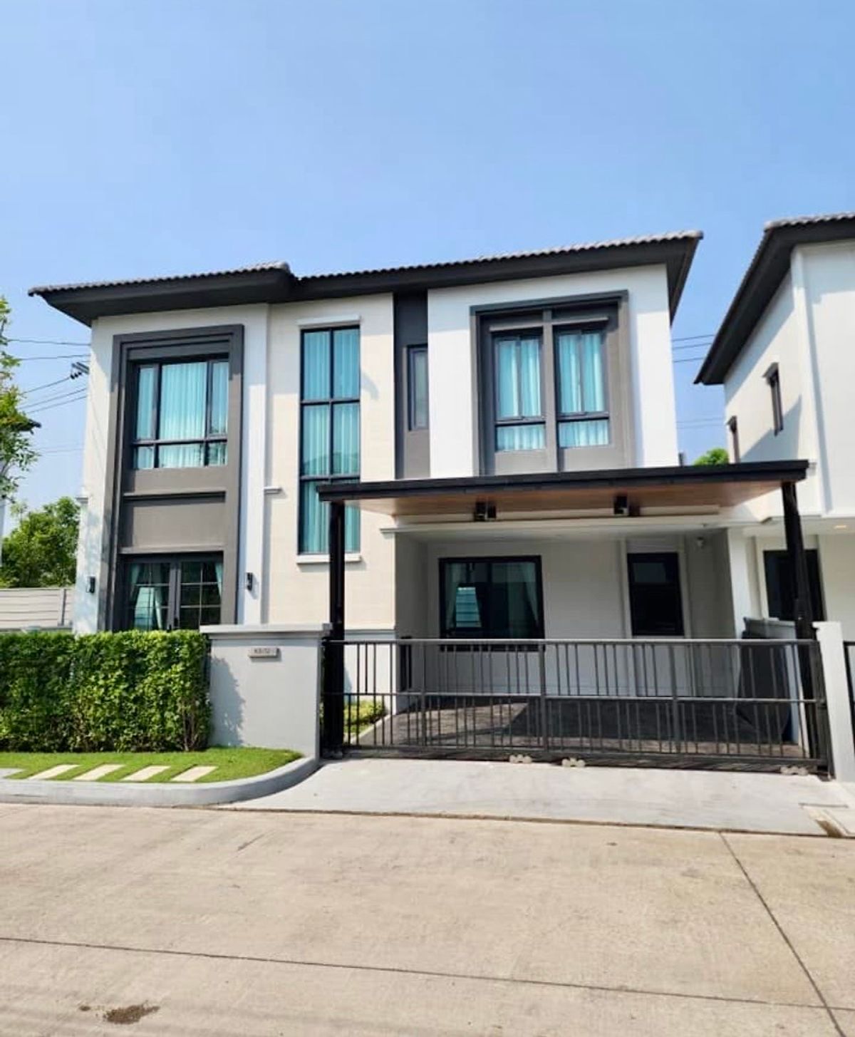ให้เช่าบ้านสมุทรปราการ สำโรง : 🌟ให้เช่า บ้านแฝด แกรนด์ พลีโน่ สุขุมวิท-บางนา บ้านแฝด 2 ชั้น 3 ห้องนอน/4 ห้องน้ำ ตกแต่งสวย ใกล้เมกาบางนา💥ค่าเช่า 100,000 บาท/เดือน
