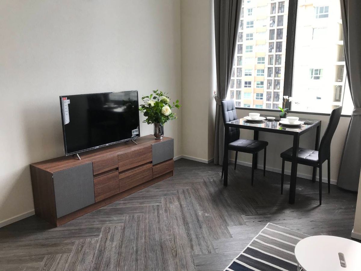 For RentCondoOnnut, Udomsuk : Condo for rent, Siamese Sukhumvit 48, a complete decorated condo, ready to approach only 300 meters near the BTS BTS Skytrain !!