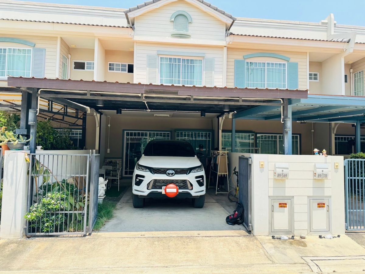 ขายทาวน์โฮมอยุธยา : 🏡ขายบ้านทาวน์โฮม 2 ชั้น 🏡 ลากกระเป๋าเข้าอยู่ได้เลย 
‼️พิกัดหมู่บ้านวิลลาจิโอ อยุธยา แบรนด์ LH 