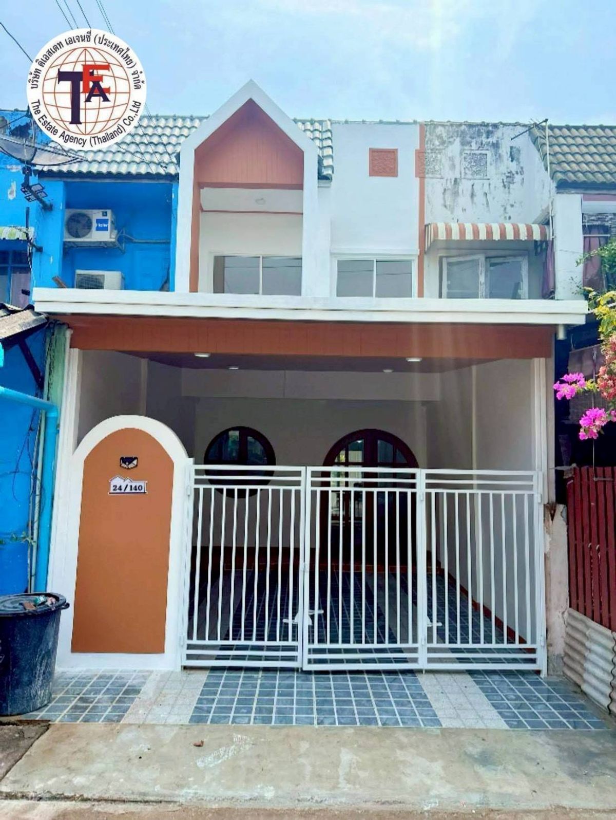 For SaleTownhomeNawamin, Ramindra : 2 -story townhouse for sale, Manorom Village, 5 Hathairat 39, Khlong Sam Wa, Three Western, Western, Pink BTS BTS Fashion Island Safari World, Siam Park, Chok Chai Hathairat School  Setthabutphen School, Sin Medical Hospital, Nopparat Hospital, Sai Sai Sa