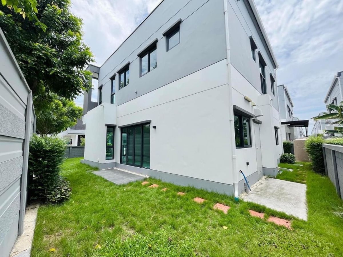 ขายบ้านลาดกระบัง สุวรรณภูมิ : The City สุขุมวิท อ่อนนุช ใกล้ถนนอ่อนนุช ศรีนครินทร์ พัฒนาการ ยังไม่เคยเข้าอยู่อาศัย