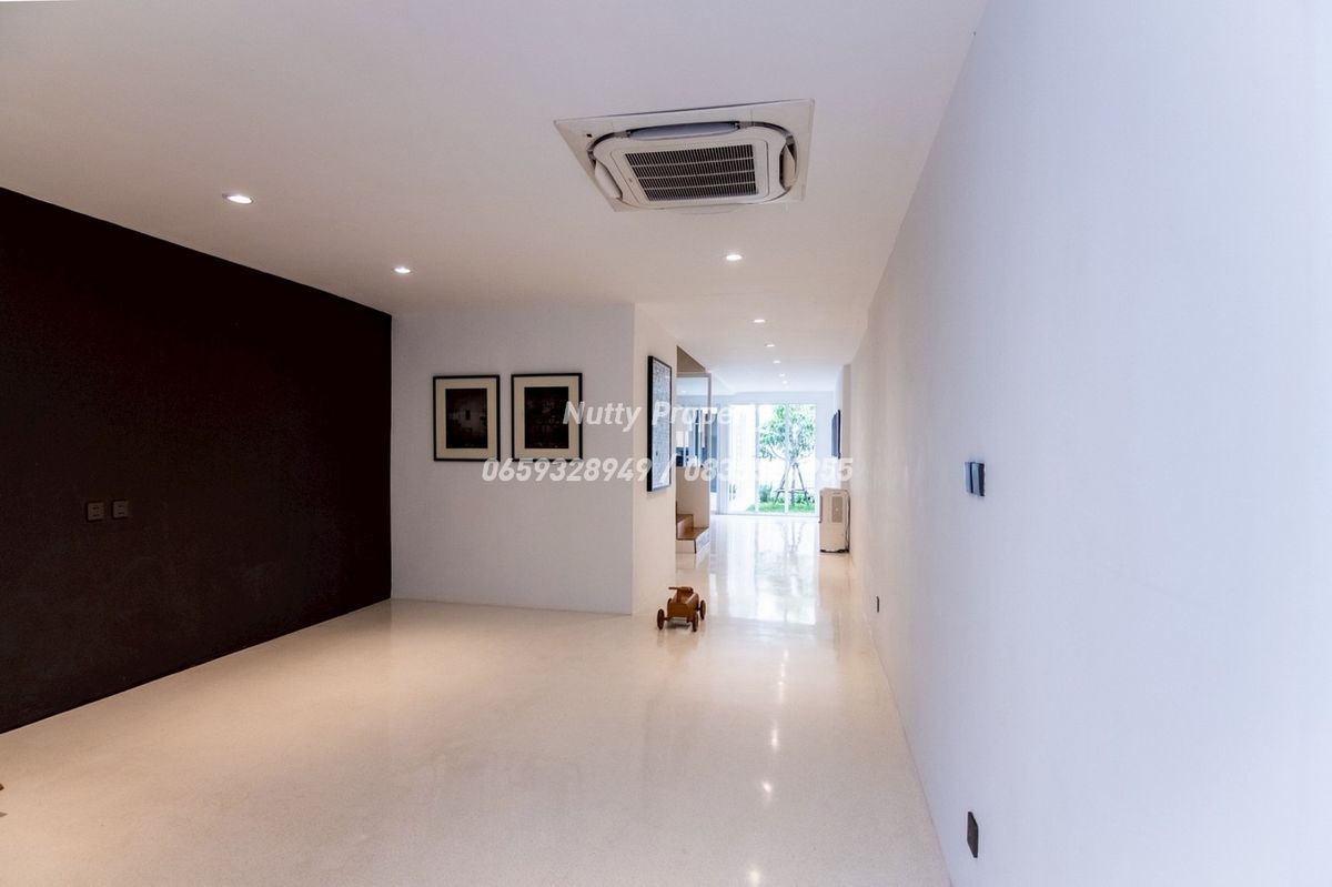 ขายทาวน์โฮมรัชดา ห้วยขวาง : ทาวน์โฮม 3 ชั้น ซอยรัชดา 36 ใหม่ทั้งหลัง พร้อมเข้าอยู่ ทำเลดีมาก