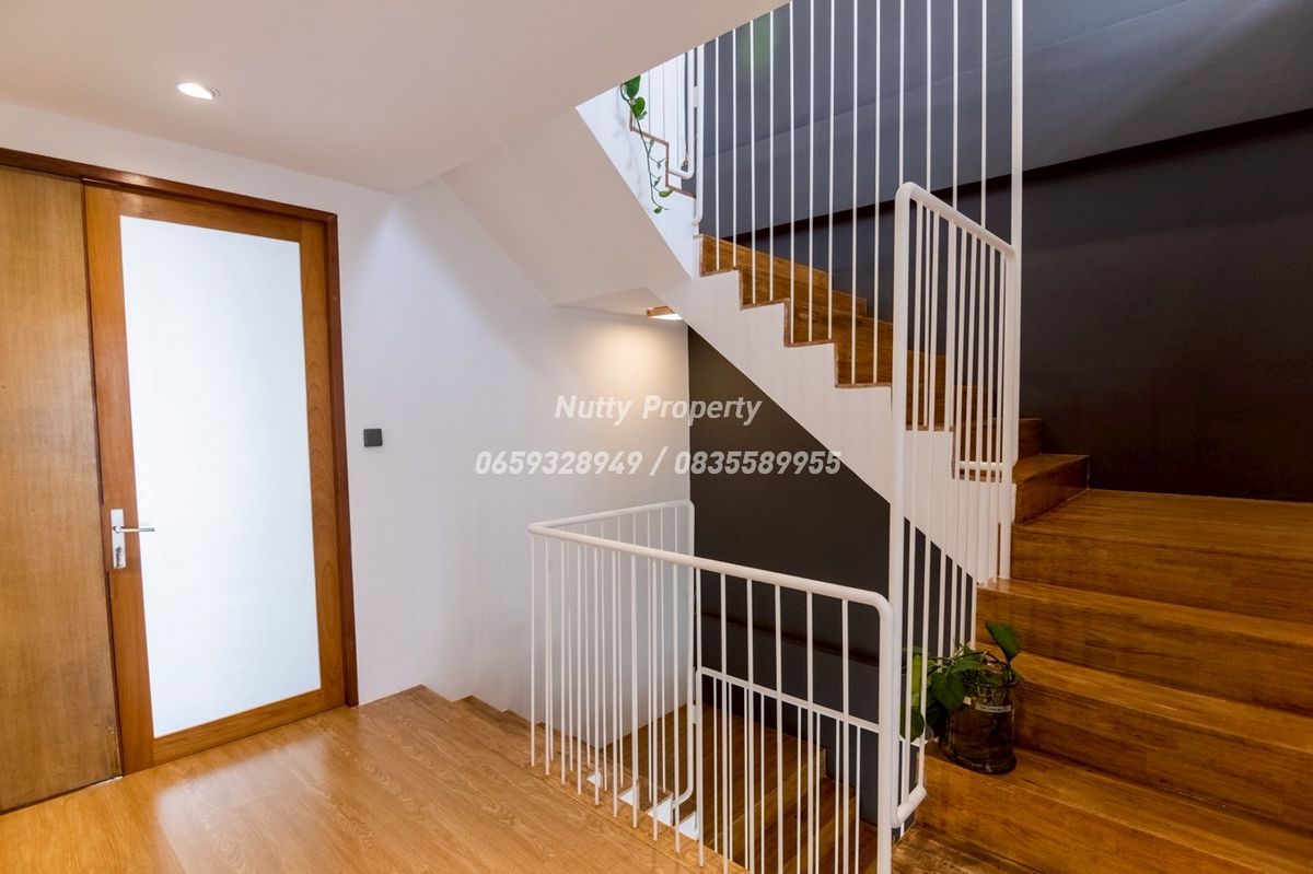 ขายทาวน์โฮมรัชดา ห้วยขวาง : ทาวน์โฮม 3 ชั้น ซอยรัชดา 36 ใหม่ทั้งหลัง พร้อมเข้าอยู่ ทำเลดีมาก