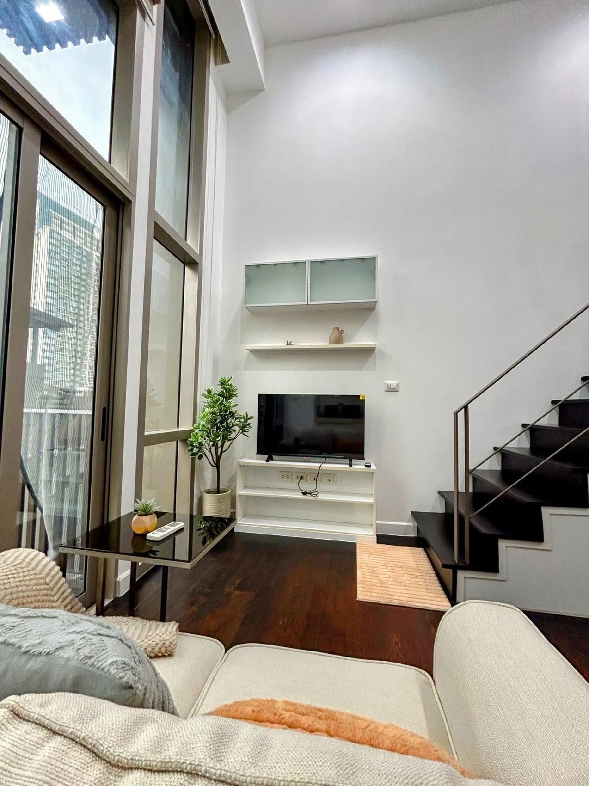 For SaleCondoSukhumvit, Asoke, Thonglor : Sell ​​IDEO Morph 38 Size 34 SQ.M Duplex 1 Bed 1 Bath, only 5.49 MB !!