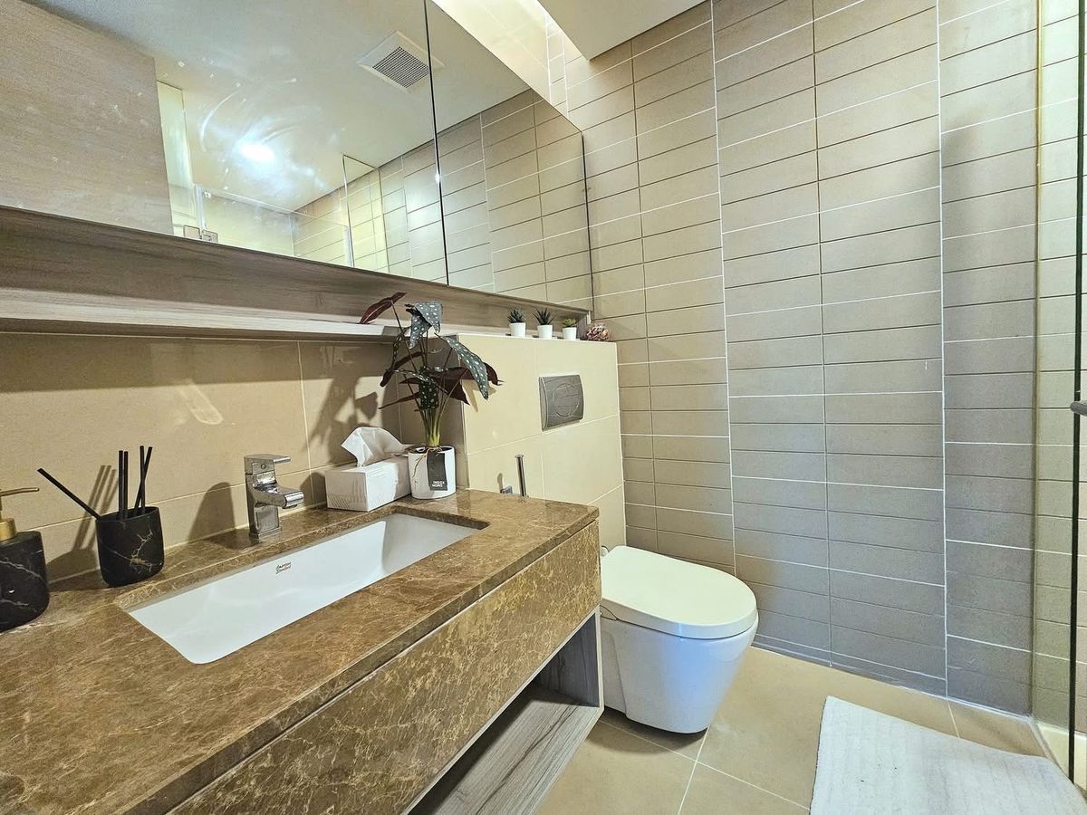 For SaleCondoSukhumvit, Asoke, Thonglor : 📍 Decorated with Siamese 39 size 72 SQ.M 2 Bed 2 Bath, only 8.7 MB !! Contact 086-795-9997