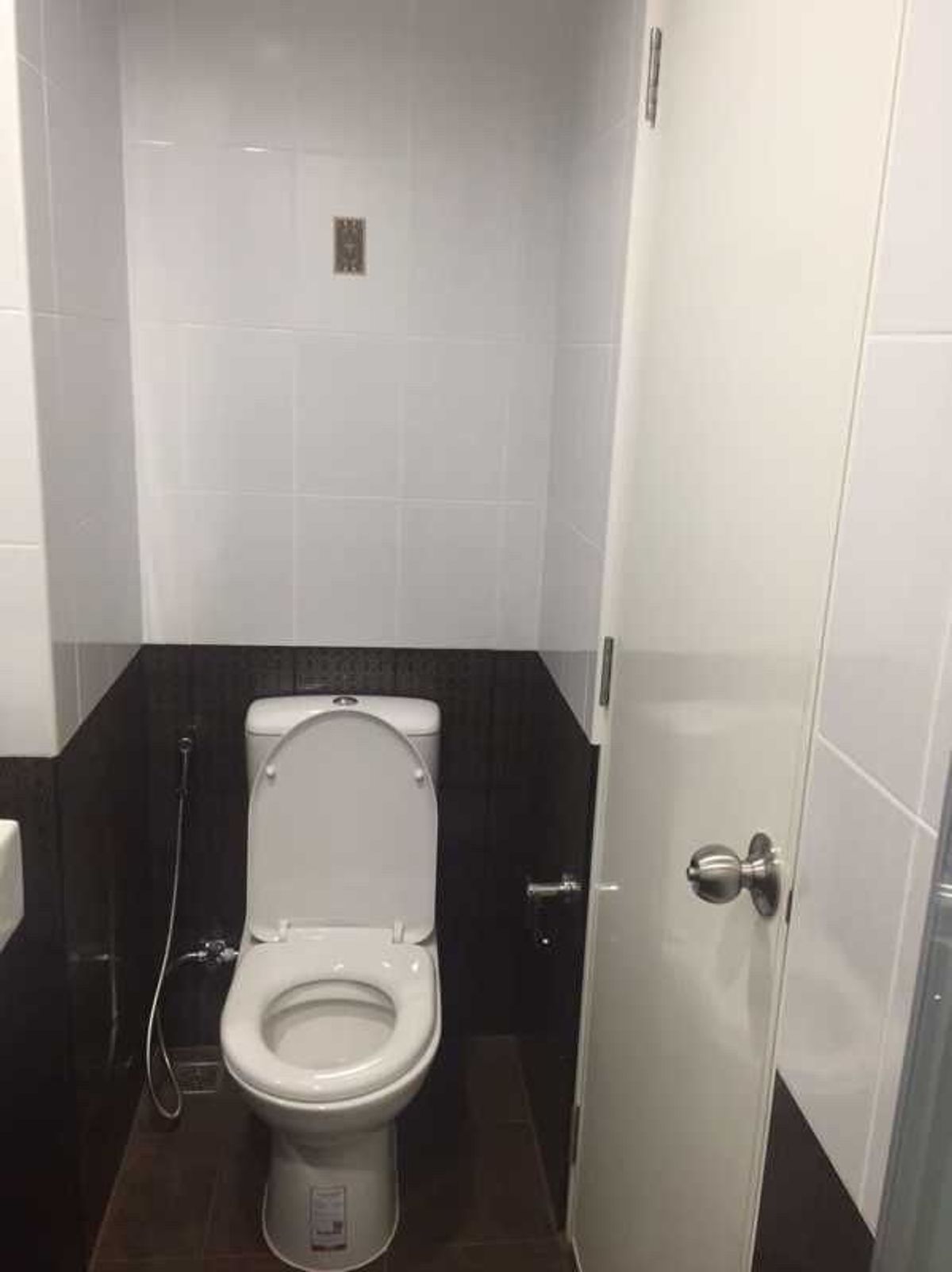 For RentCondoPattanakan, Srinakarin : For rent, Assikan Place Srinakarin, 30th floor, price 8,500 baht. Get reservations. 📌 Ready to stay.