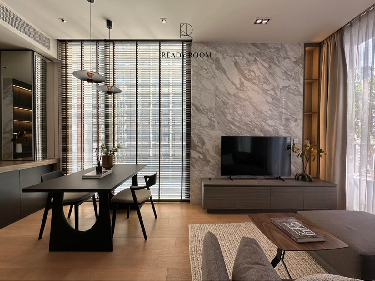 For RentCondoWitthayu, Chidlom, Langsuan, Ploenchit : ✨ GT15941 | Luxury condo at 28 Chidlom, convenient travel, beautiful room, fully furnished. Ready to rent