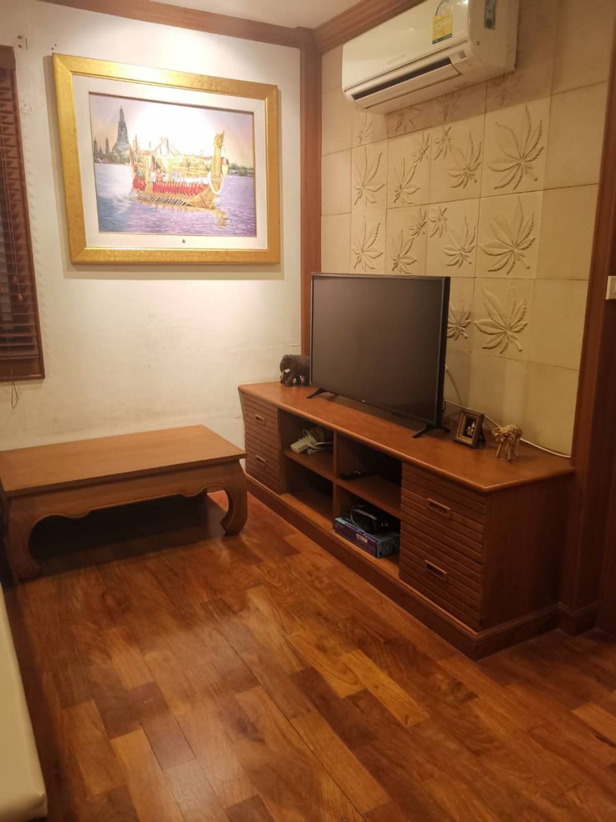 For SaleCondoSiam Paragon ,Chulalongkorn,Samyan : One Siam【𝐒𝐄𝐋𝐋 & 𝐑𝐄𝐍𝐓】🔥Heritage Luxury style room in the middle of Siam city. Wide usable area  Full built-in furniture system 🔥 Contact Line ID: @hacondo