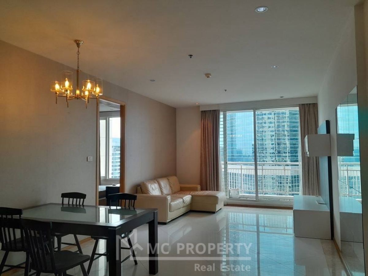 ให้เช่าคอนโดสาทร นราธิวาส : The Empire Place 1 ห้องนอน 66sqm 30fl ++ ให้เช่าเพียง 30,000 โปรดติดต่อ 0816878954