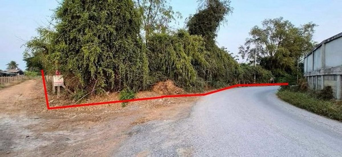 ขายที่ดินนครปฐม : ขายที่ดินเปล่า หลังปั๊มน้ำมันปตท.มาลัยแมนกม.39  โฉนดน.ส.4 จ (ครุฑแดง)   4-3-86 ไร่   ต.ห้วยม่วง อ.กำแพงแสน จ.นครปฐม เหลือเพียงไร่ละ 1.15 ล้านบาท