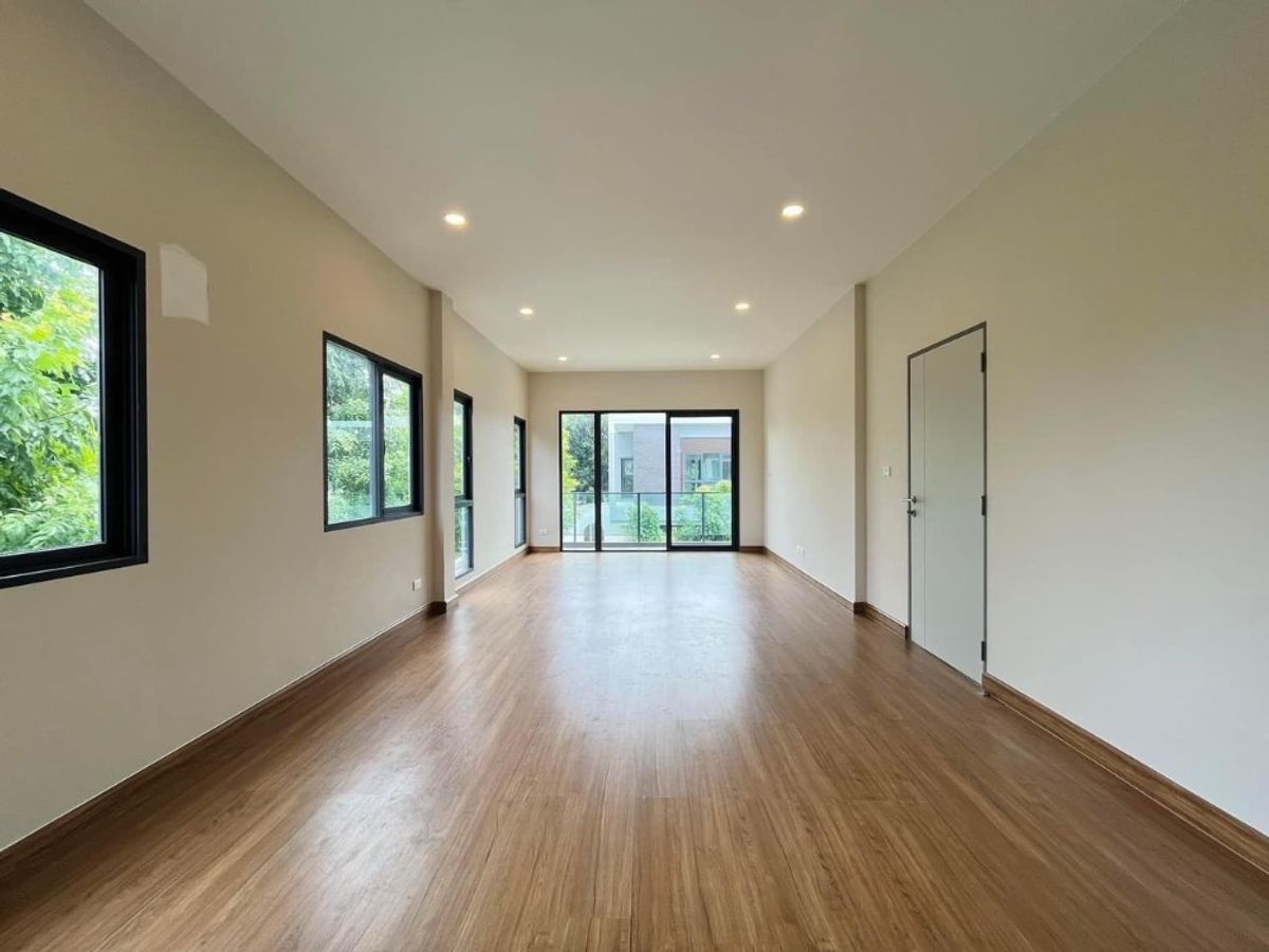 ขายบ้านลาดกระบัง สุวรรณภูมิ : The City สุขุมวิท อ่อนนุช ใกล้ถนนอ่อนนุช ศรีนครินทร์ พัฒนาการ ยังไม่เคยเข้าอยู่อาศัย