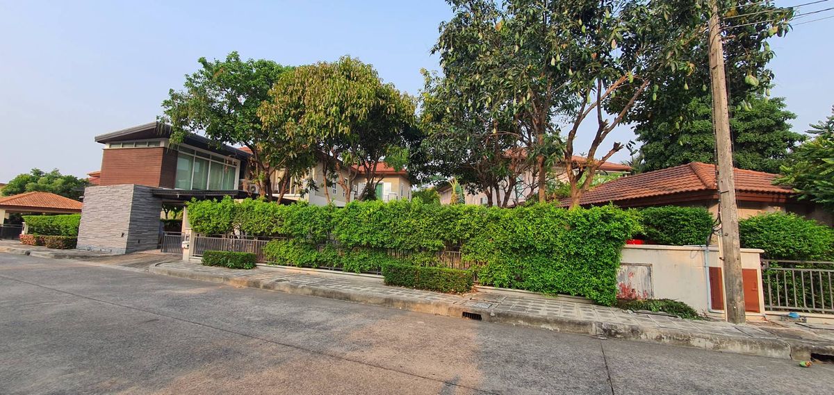 ขายบ้านวิภาวดี ดอนเมือง หลักสี่ : ขายบ้านหรูหลังใหญ่  หมู่บ้านแกรนด์ คาแนล ดอนเมือง  วิวโค้งน้ำที่สวยที่สุดบรรยากาศดี