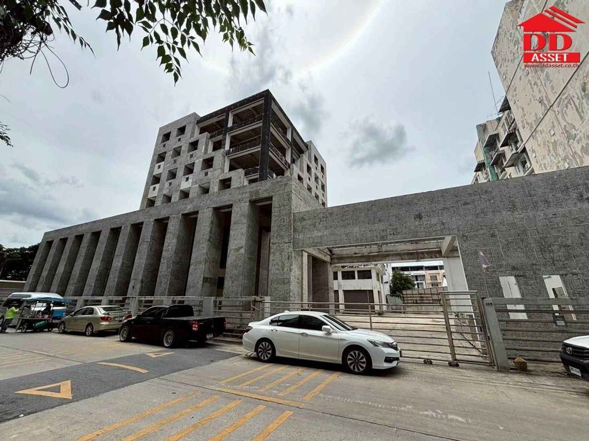 Shop HouseRama5, Ratchapruek, Bangkruai : Sell/rent a 7 -story commercial building, Soi Suphapong 3, with warehouse. Property code: B8049