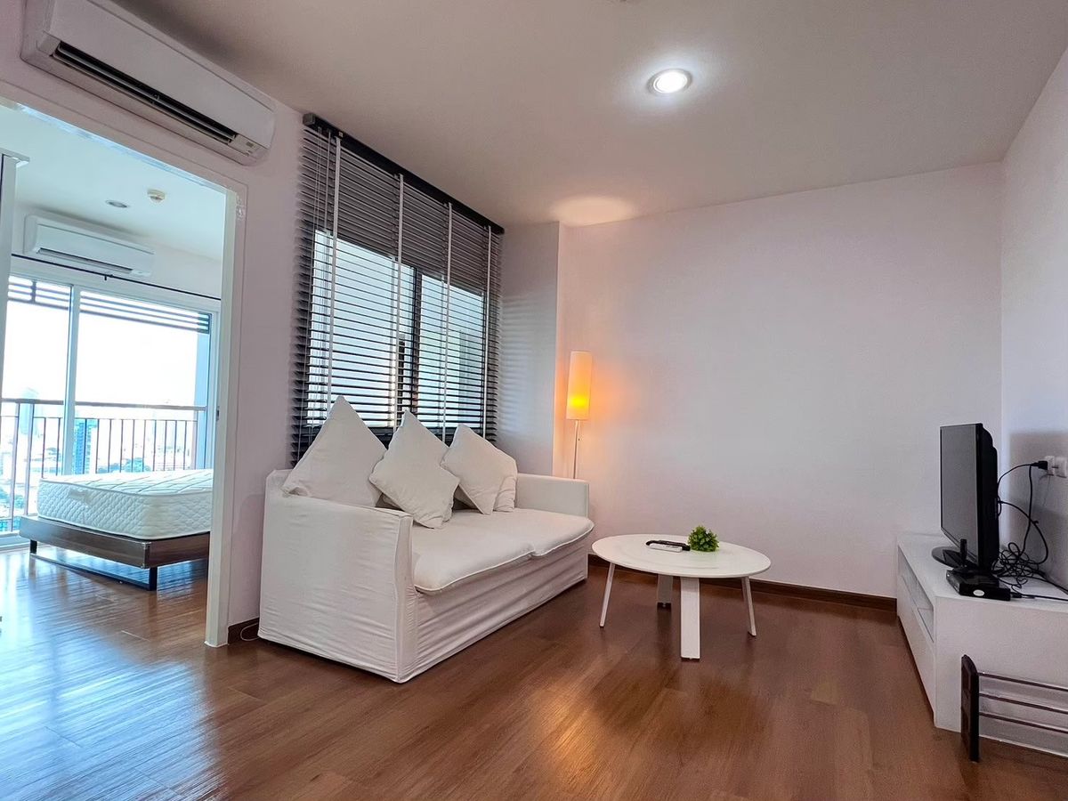 ให้เช่าคอนโดลาดพร้าว เซ็นทรัลลาดพร้าว : Sym Vipha Ladprao Condo ห้องสวย วิวโล่ง เฟอนิเจ้อครบ สอบถามได้เลยครับ