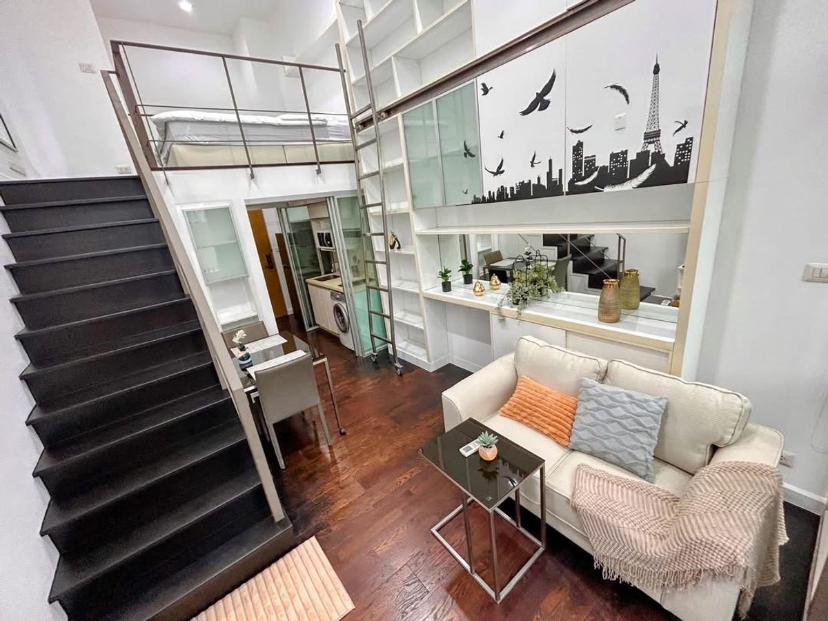 ขายคอนโดสุขุมวิท อโศก ทองหล่อ : ขาย Ideo Morph 38 ขนาด 34 Sq.m Duplex 1 bed 1 bath เพียง 5.49  MB เท่านั้น !!