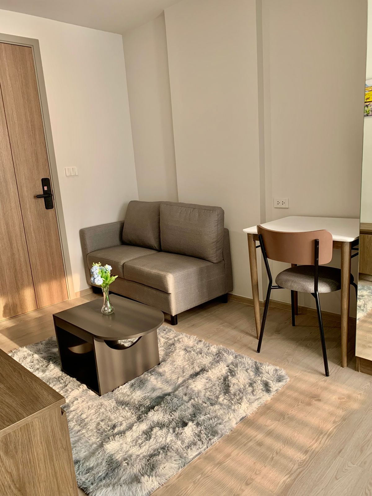 ให้เช่าคอนโดปทุมธานี รังสิต ธรรมศาสตร์ : 🔥ให้เช่าด่วน🔥 คอนโด Nue Core khu khot| นิวคอร์ คูคต เฟอร์ครบ พร้อมเข้าอยู่