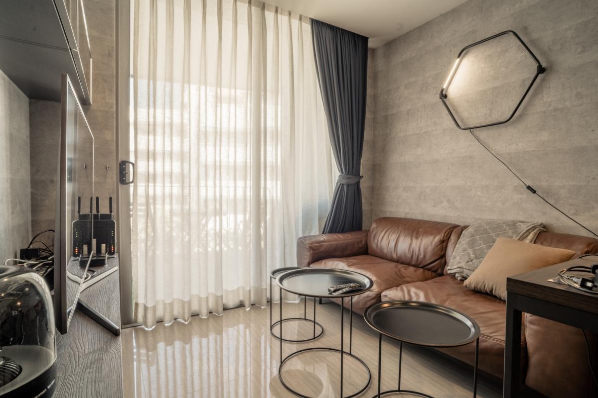 For SaleCondoSukhumvit, Asoke, Thonglor : Fantastic location in the city center! Downtown 49, 2 bedrooms, 2 bathrooms, only 9.9 million.Close to BTS Phrom Phong, answering the needs of a luxurious and fully convenient lifestyle!