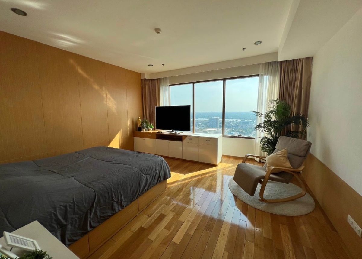 ให้เช่าคอนโดสุขุมวิท อโศก ทองหล่อ : 🎉Rent The Emporio Place 🎉 3 bedroom 🎉 162 sq.m🎉 110,000 baht/month🎉