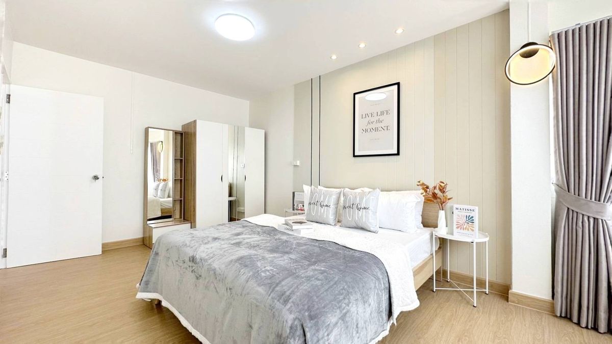 For SaleCondoOnnut, Udomsuk : ✨️ live in a condo but like being at home! 2 bedrooms with a good furniture in Soi Onnuch 46, good location, convenient to travel with the project 🏡 Ban Suan Sukhumvit (𝐁𝐚𝐚𝐧 𝐒𝐮𝐚𝐧 𝐒𝐮𝐤𝐡𝐮𝐦𝐯𝐢𝐭) 🌳