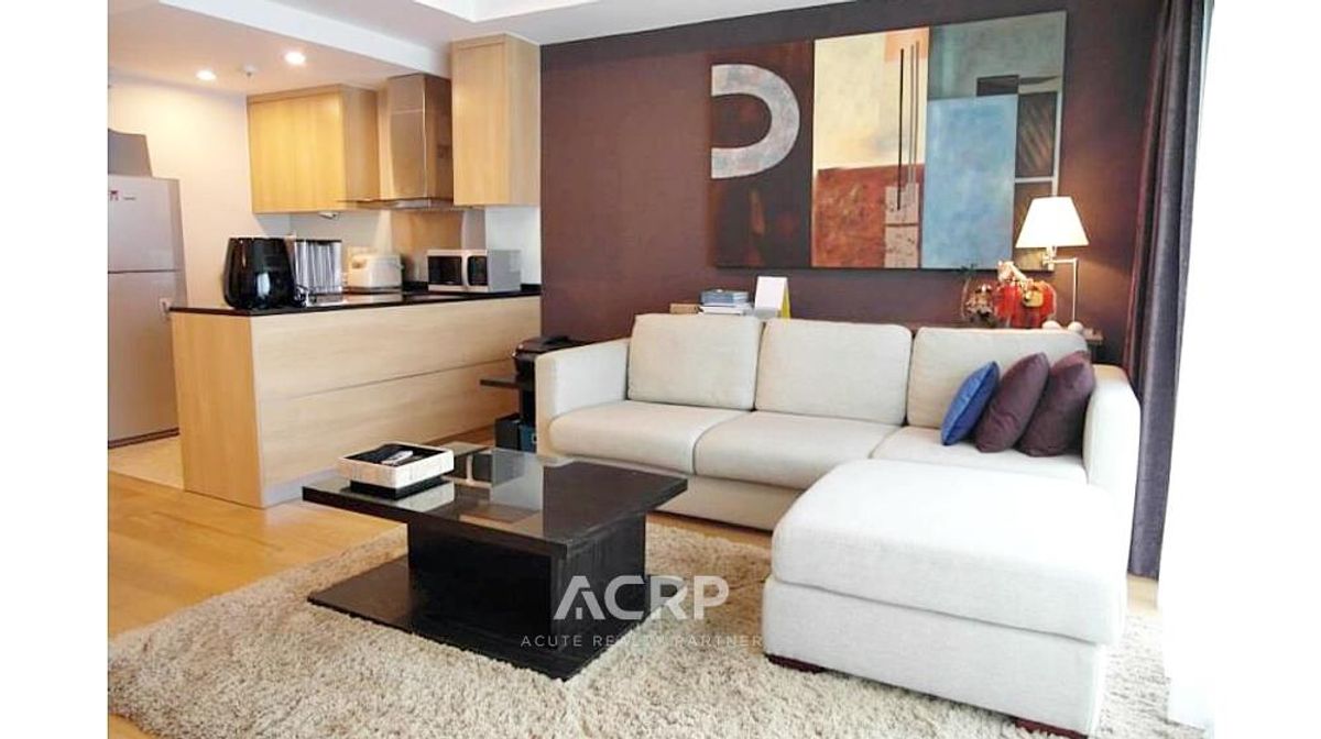 For SaleCondoSathorn, Narathiwat : Condo for sale with tenant on project Sathorn Gardens. 78 sq.m. Near BTS Saladaeng and MRT Lumphini.