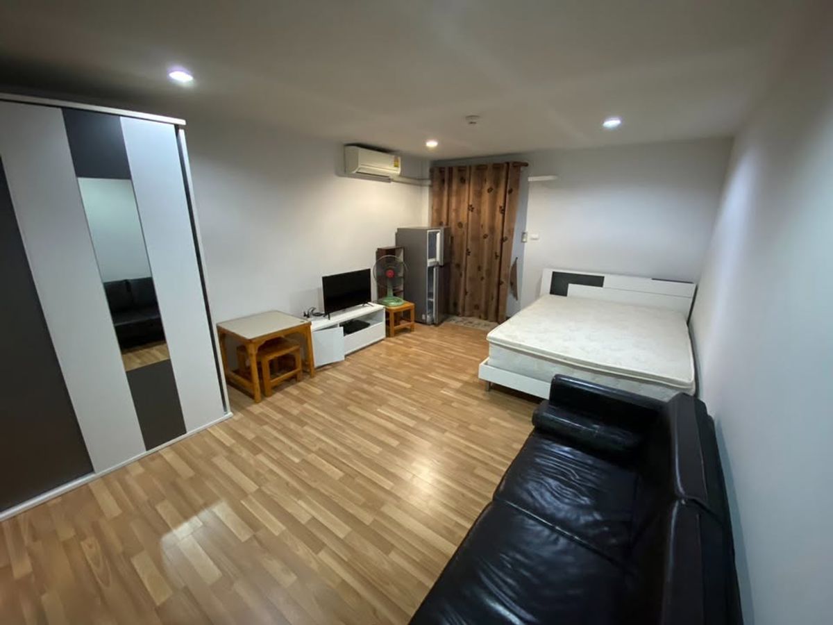 ให้เช่าคอนโดอ่อนนุช อุดมสุข : FOR RENT>> Regent Home 14 Sukhumvit 93>> ใกล้ BTS บางจาก ชั้น 7 ่ขนาด 31 ตร.ม ห้อง Studio ห้องครัวแยก มีประตูปิด และมีระเบียงไม่ร้อน #LV-MO1651