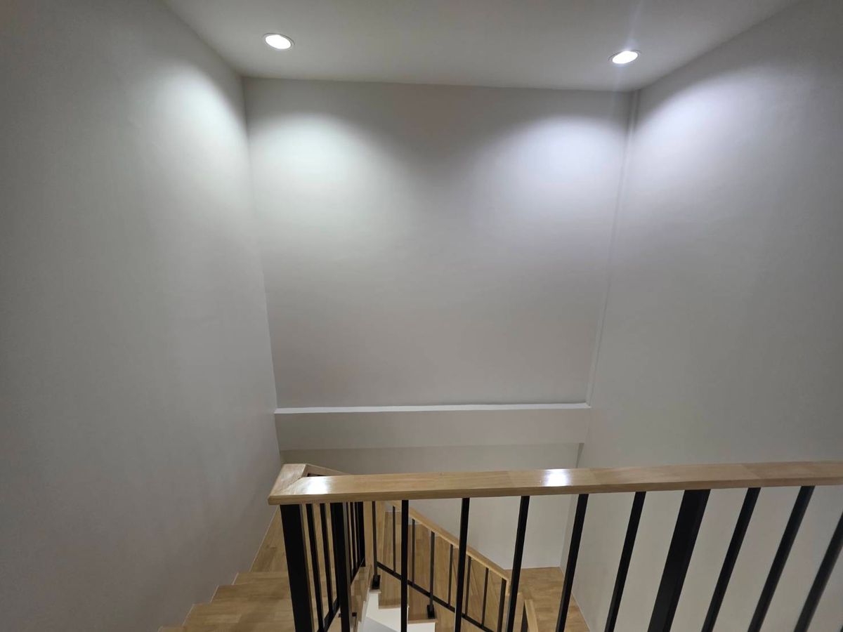 For RentTownhomeVipawadee, Don Mueang, Lak Si : Rent a New Connex House, Don Mueang, near Sears Rangsit, only 7 minutes.