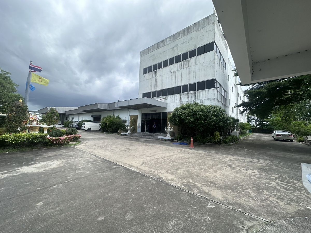 ขายโรงงานลาดกระบัง สุวรรณภูมิ : ขายโรงงาน ในนิคมนำไกร ขนาด 6,528 ตร.ม.(พื้นที่สีม่วง) แขวงทับยาว เขตลาดกระบัง กรุงเทพ (รหัสทรัพย์ TW2-289)