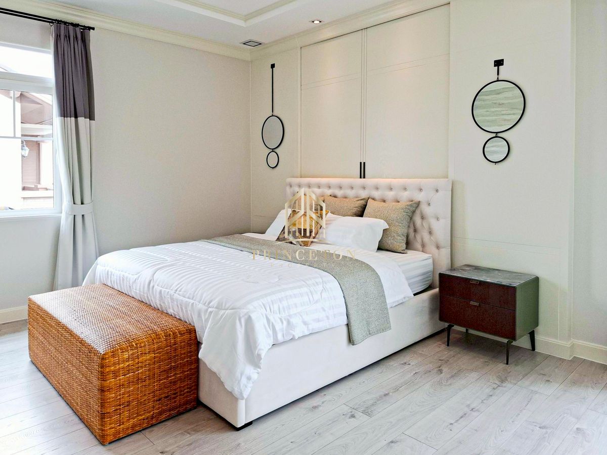 For RentHouseBangna, Bearing, Lasalle : Luxury House For Rent Nantawan Bangna KM.7 📞092-4252445