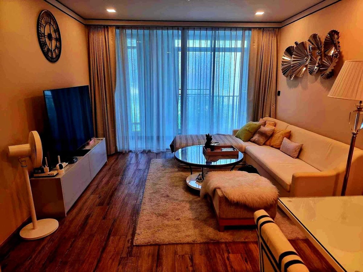 ขายคอนโดสาทร นราธิวาส : 🌟 นาทีนี้ต้อง Low Rise! Maestro 01 Sathorn – Yen Akat 2 ห้องนอน 70.82 ตร.ม. ห้องสวย ไม่เคยปล่อยเช่า Pet-Friendly ขายเพียง 9.3 ล้าน! ติดต่อ 0968623850 🌟