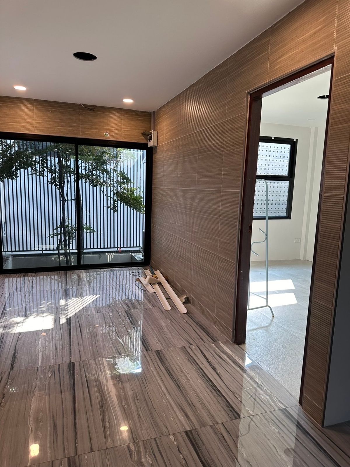 For SaleHome OfficeRatchadapisek, Huaikwang, Suttisan : 📢👇 Home Office near MRT Sutthisan Central Rama 9, Esplanade Ratchada, Fortune Town, Ratchada Railway Market