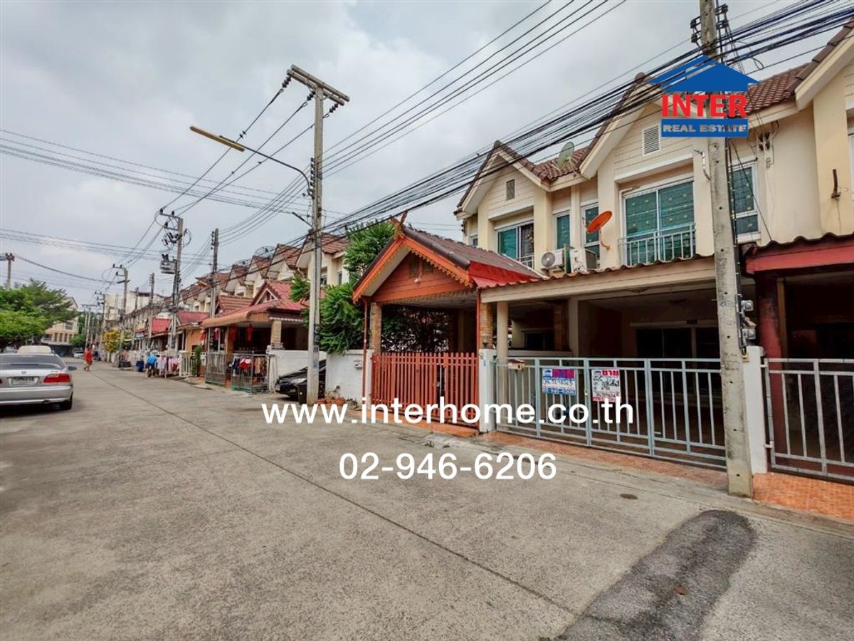 ขายทาวน์โฮมปทุมธานี รังสิต ธรรมศาสตร์ : ทาวน์เฮ้าส์ 2 ชั้น 17 ตร.ว. หมู่บ้านกลอรี่เฮ้าส์ เฟส1 ซอยเทพกุญชร1 ถนนพหลโยธิน ถนนเทพกุญชร คลองหลวง ปทุมธานี