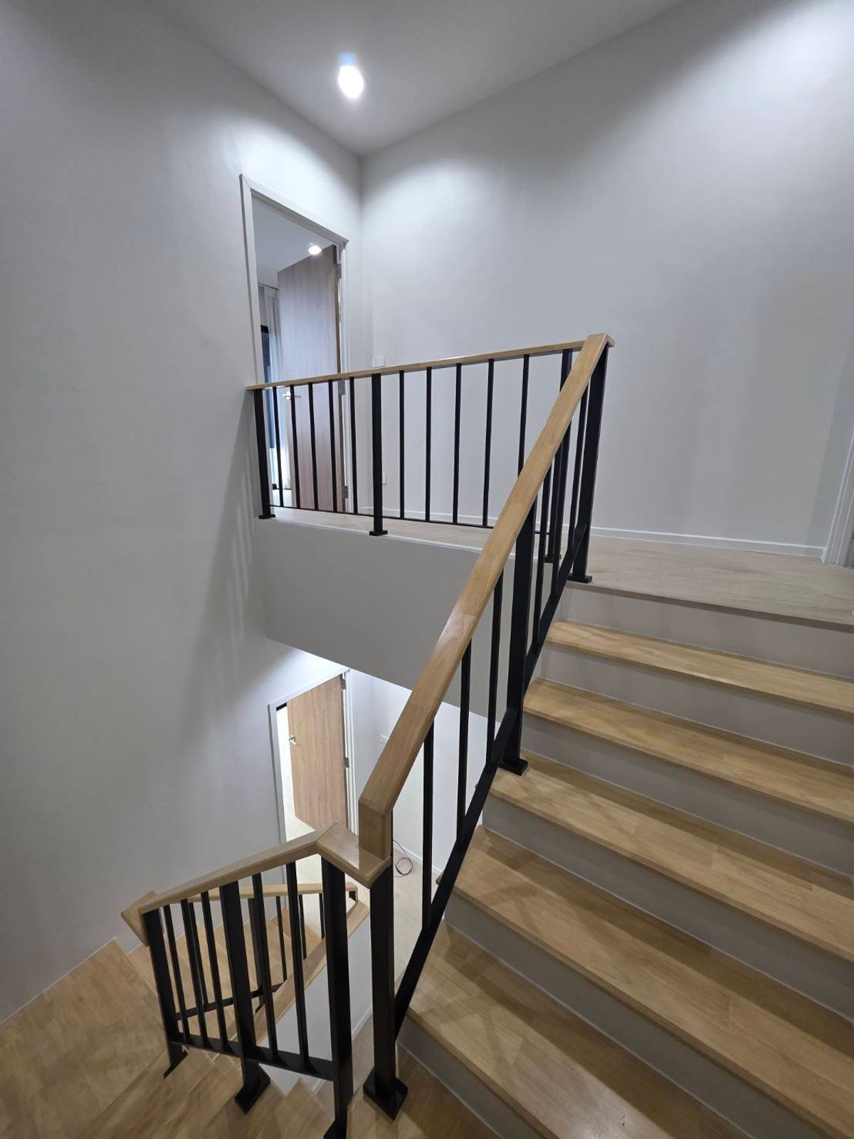 For RentTownhomeVipawadee, Don Mueang, Lak Si : Rent a New Connex House, Don Mueang, near Sears Rangsit, only 7 minutes.