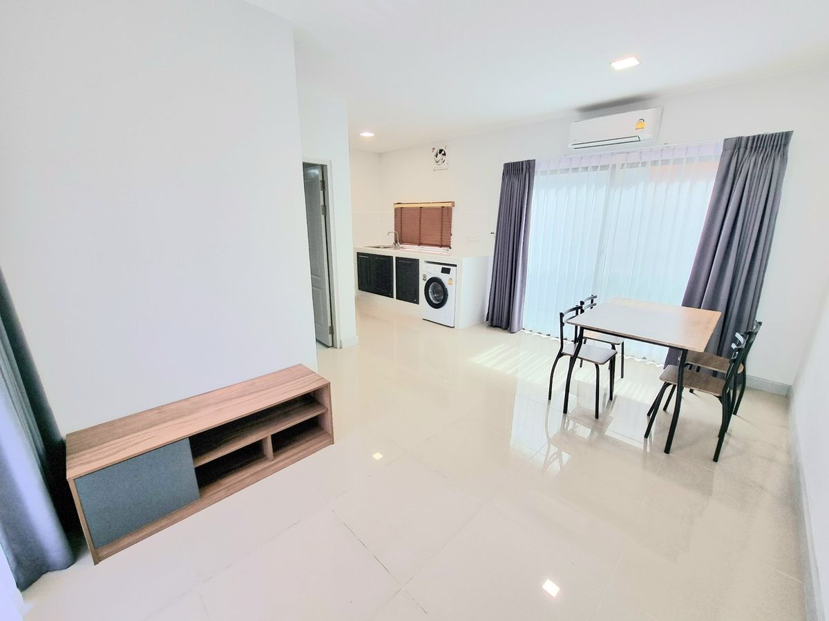 For RentTownhomePathum Thani,Rangsit, Thammasat : Rental of the Grand Pleino Phahon-Vibhavadi Project