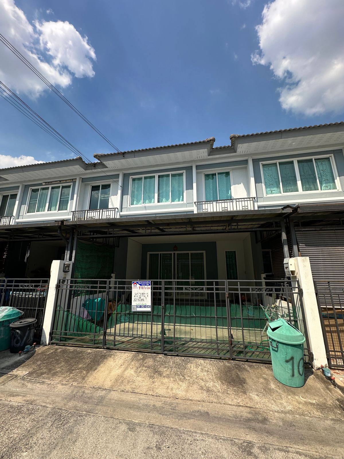 For SaleTownhomeNonthaburi, Bang Yai, Bangbuathong : 2 -storey townhouse for sale, Dream Deluxe Rajapharuek Pinklao, 8 meters wide, near Central West Ville