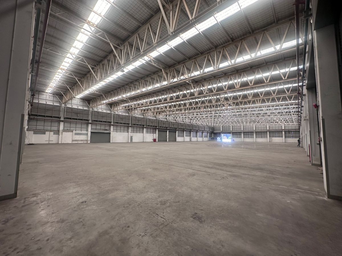 For RentWarehouseMahachai Samut Sakhon : Warehouse rental/factory in Sin Sakhon Industrial Estate, Size 3,528 sqm. (Purple area), Khok Kham Subdistrict, Mueang Samut Sakhon District (Property Code TW2-288)