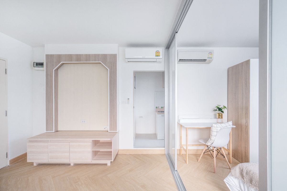 For SaleCondoLadkrabang, Suwannaphum Airport : D-Condo Project On Nut-Rama 9 installments start 7,000 baht. The room is beautiful.