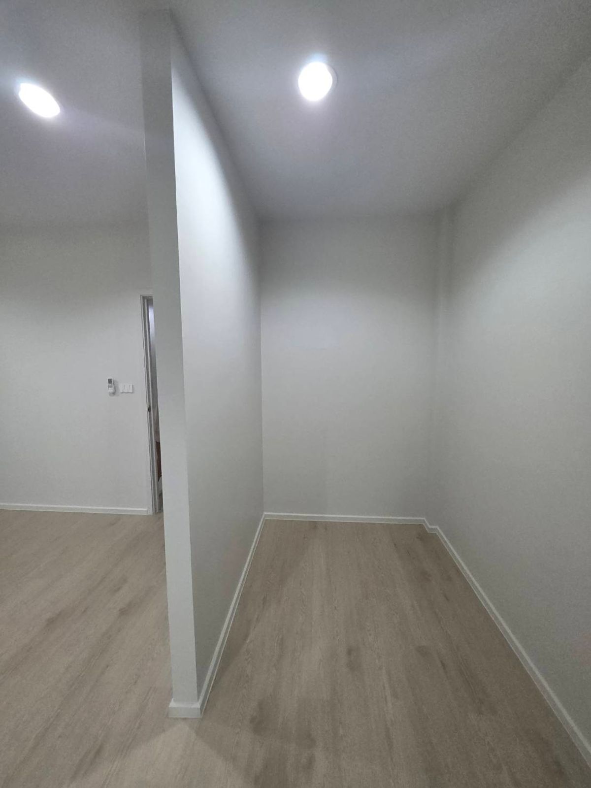 For RentTownhomeVipawadee, Don Mueang, Lak Si : Rent a New Connex House, Don Mueang, near Sears Rangsit, only 7 minutes.