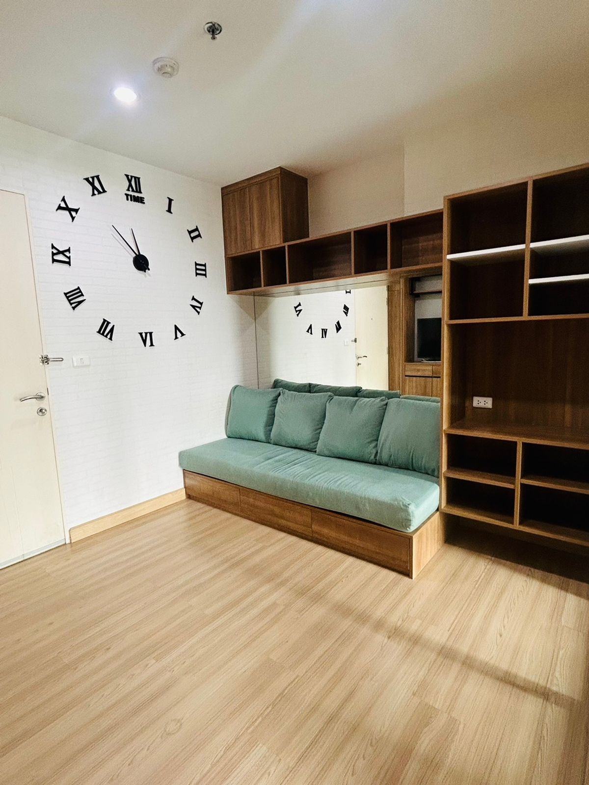 For SaleCondoKasetsart, Ratchayothin : Condo for sale with built -in furniture