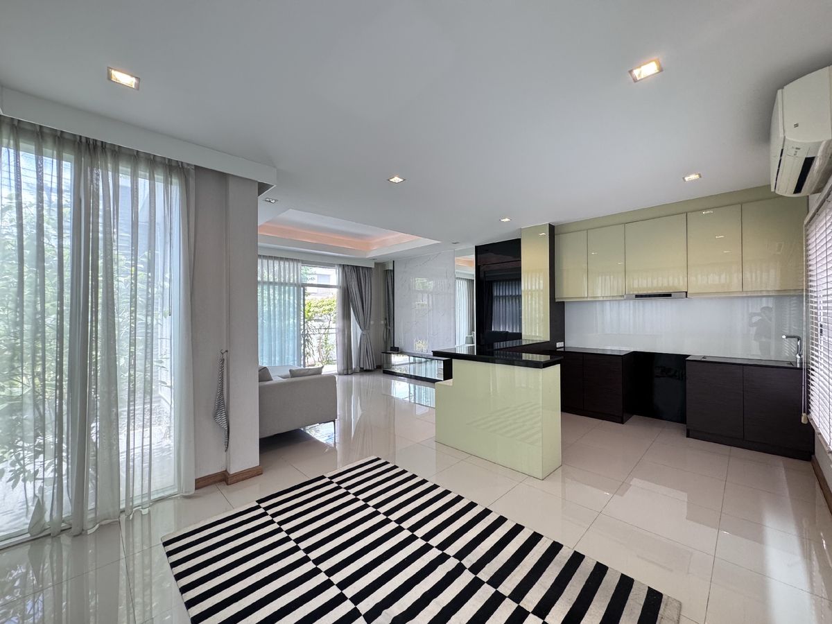 ให้เช่าบ้านลาดกระบัง สุวรรณภูมิ : 💥ForRent💥4Bed • Casa Premium On Nut-Wongwaen🏡 Near Mega Bangna‼️ Ready to move in ‼️  