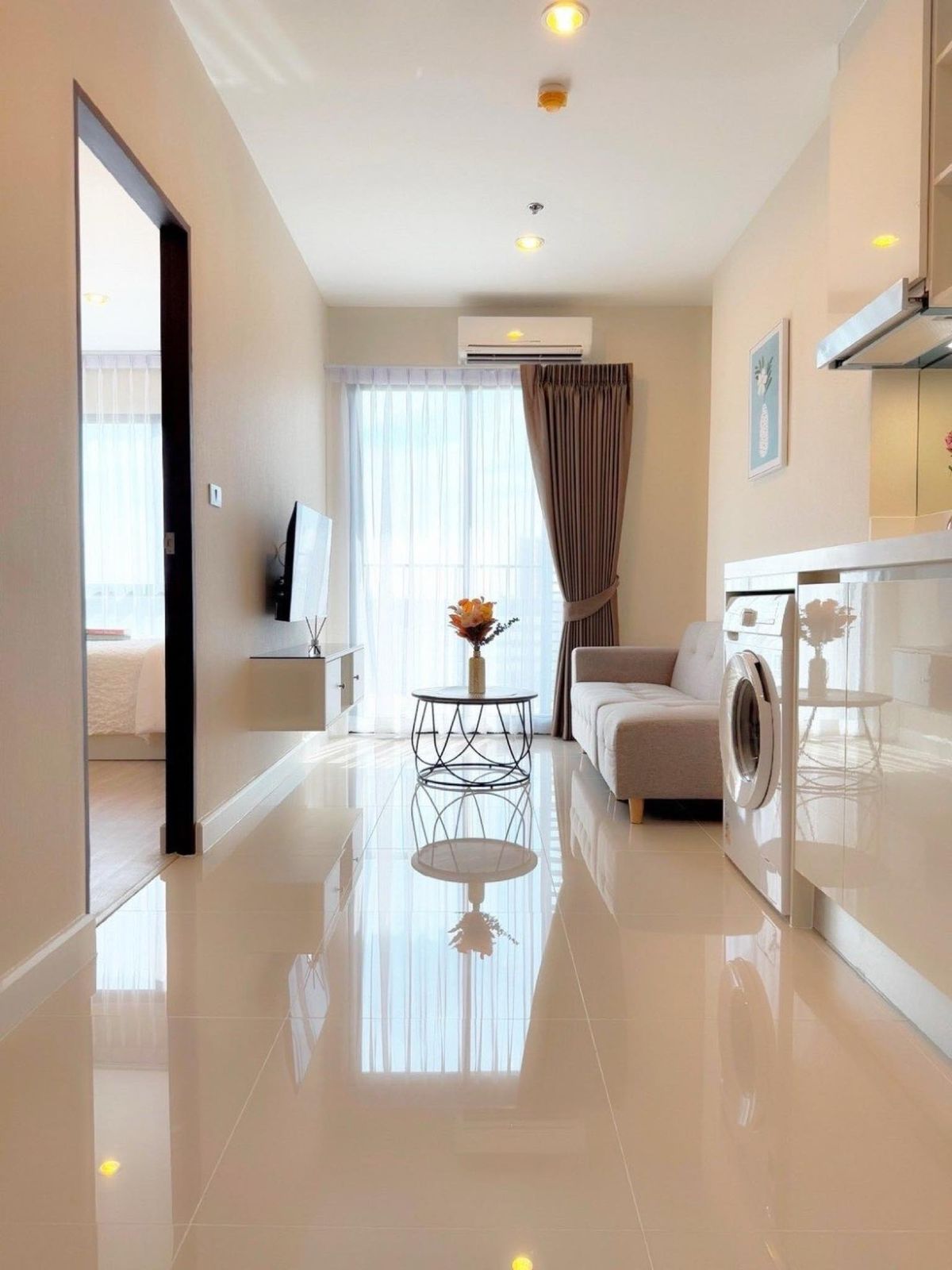 For RentCondoOnnut, Udomsuk : 📍 The Sky Condo, Sukhumvit 🌟 The new room is beautiful! The view is very good.