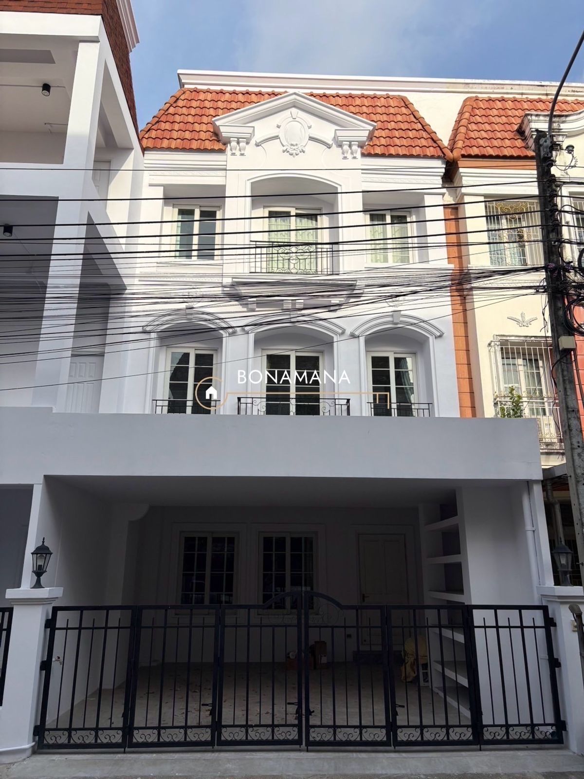 For RentTownhomeThaphra, Talat Phlu, Wutthakat : Rent a townhome On the main road, Ratchaphruek Urban Sathorn (Bleero Zone) (BTS Bang Wa 1.8KM)
