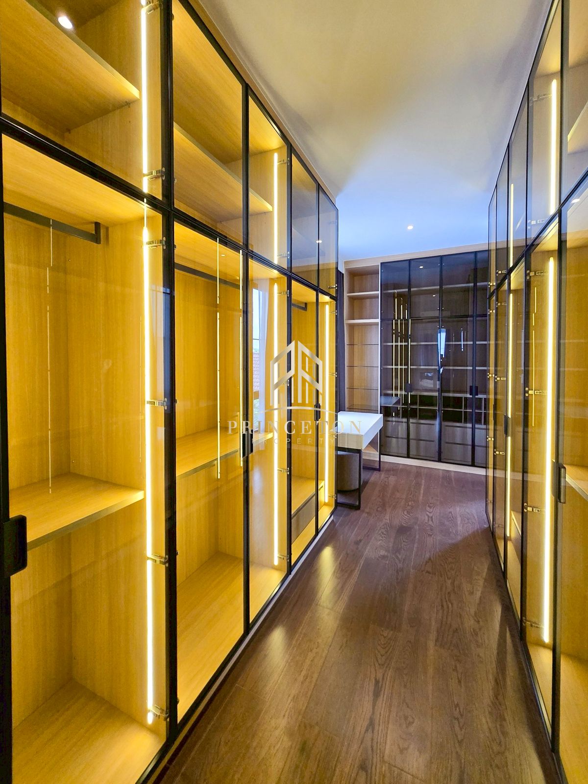 บ้านพัฒนาการ ศรีนครินทร์ : ขายหรือให้เช่า มอลตัน เกทส์ กรุงเทพกรีฑา 📞092-4252445 Malton Gates Krungthep Kreetha