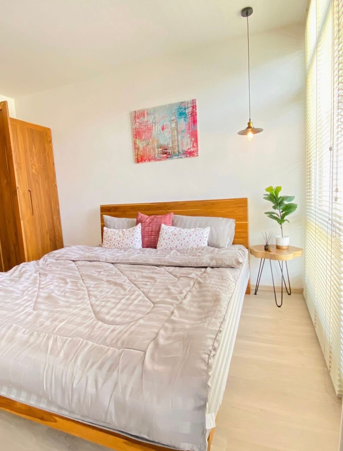 ให้เช่าทาวน์โฮมบางนา แบริ่ง ลาซาล : 💥ForRent💥Indy Bangna Ramkhamhang2 🏡 Near Mega Bangna‼️ Duplex ✨ Ready to move in ‼️  Fully Furnished ✨