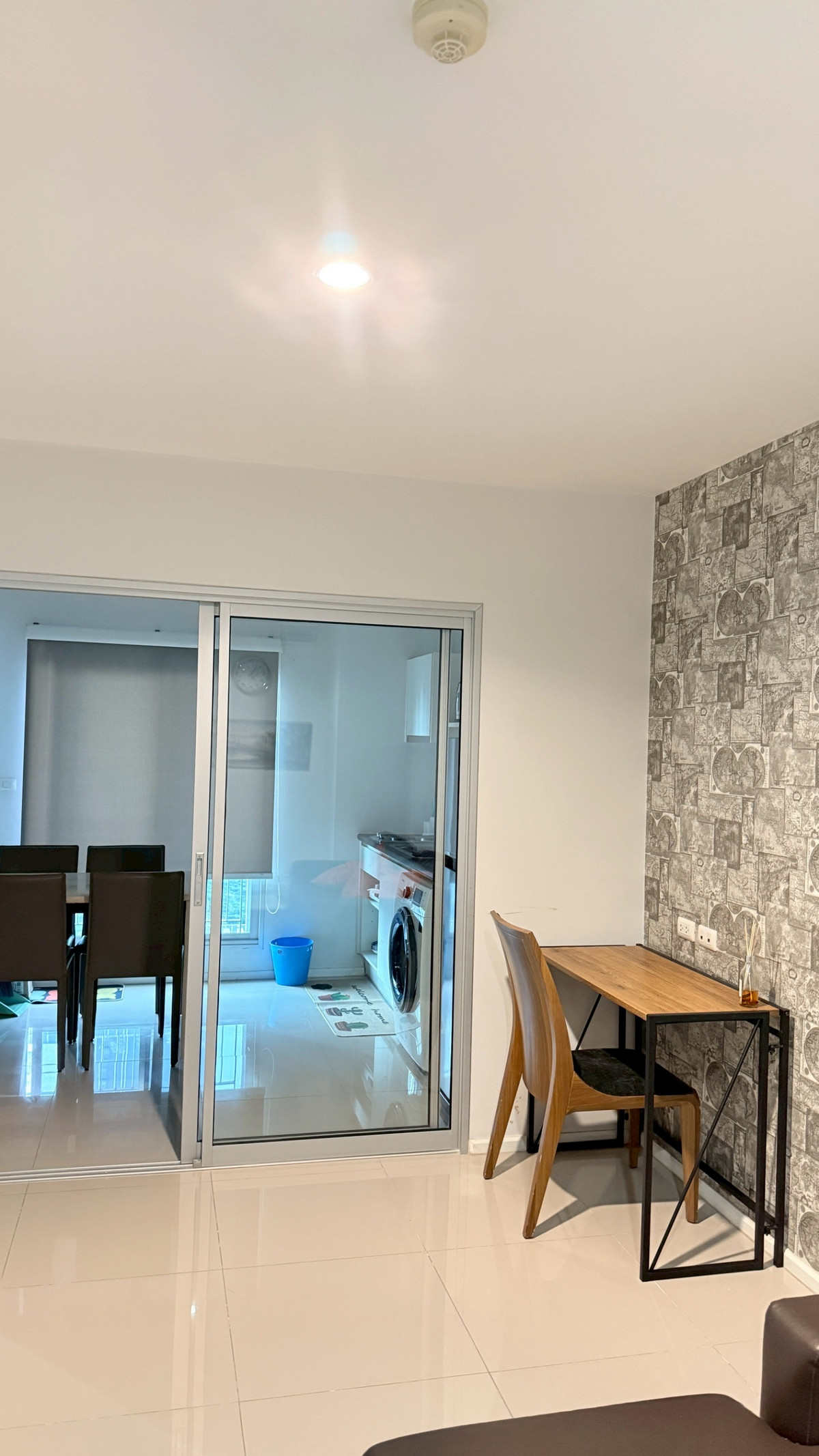 ให้เช่าคอนโดพระราม 9 เพชรบุรีตัดใหม่ RCA : Aspire Rama 9 แอสปาย พระราม 9 ขาย 2ห้องนอน 1ห้องน้ำ (ราคาพิเศษ)