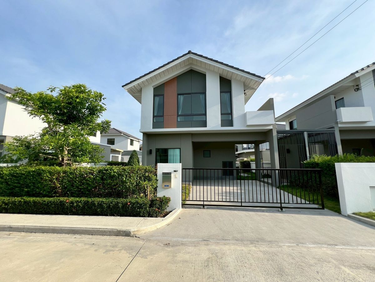 For RentHouseNawamin, Ramindra : ⭐️✅ House for rent, Perfect Place Ram Inthra-Ring Extensive living space, good location 
 
