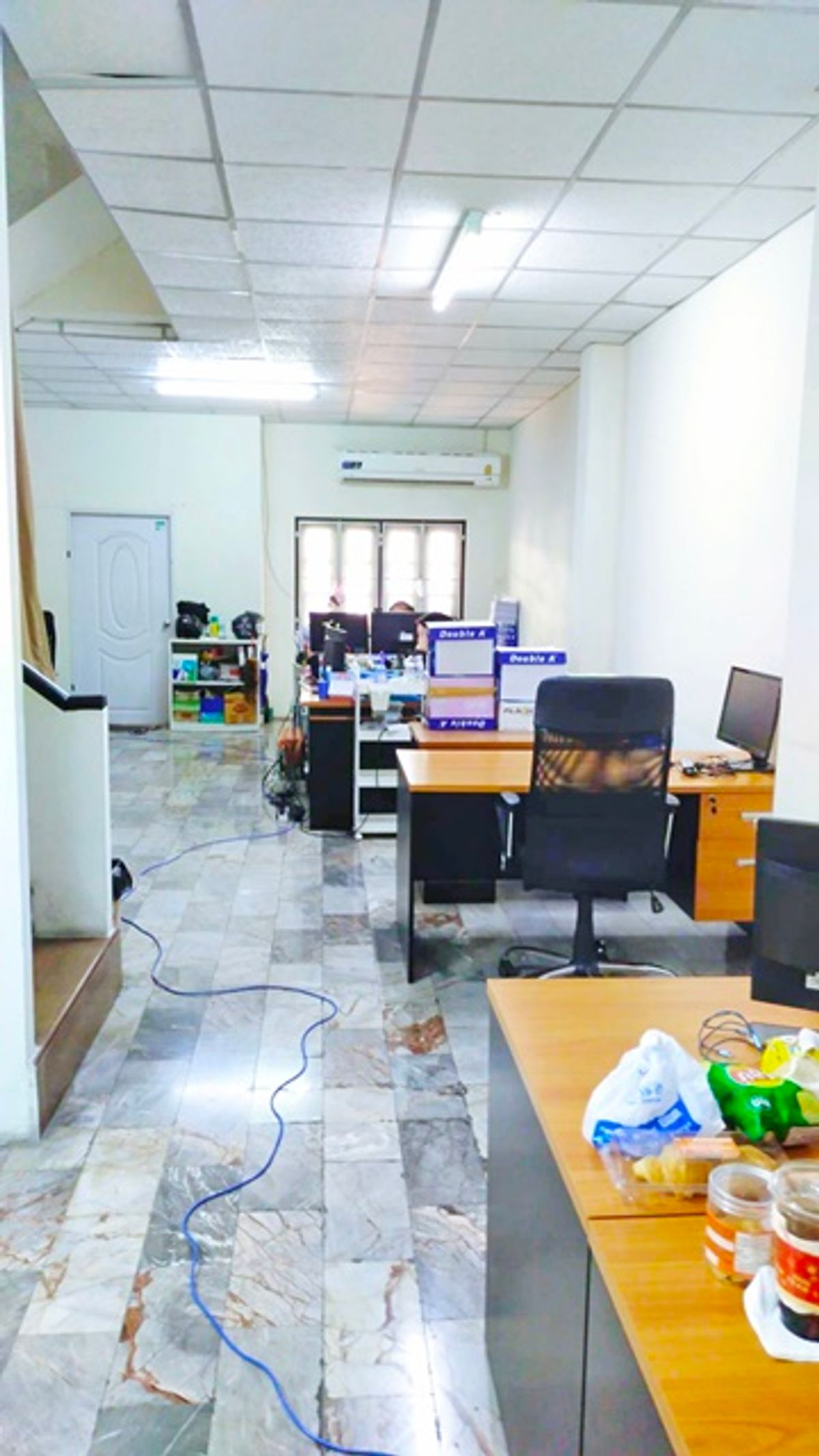 For RentTownhomeRama3 (Riverside),Satupadit : Charoen Rat Central Rama 3 1.6 km for rent, very large, 4 layers-4 bedroom deck, Terminal 21, Rama 3 3 km. 4 water 26 sq. 226 sqm.