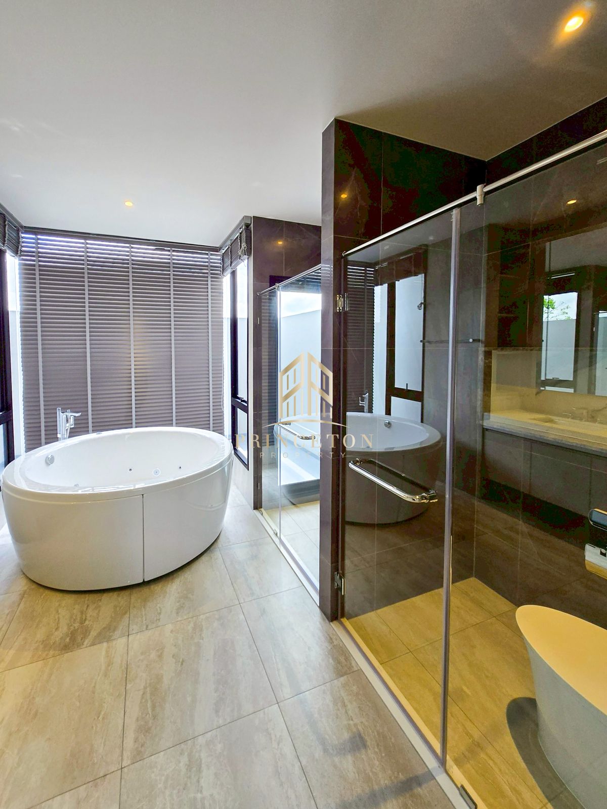 บ้านพัฒนาการ ศรีนครินทร์ : ขายหรือให้เช่า มอลตัน เกทส์ กรุงเทพกรีฑา 📞092-4252445 Malton Gates Krungthep Kreetha