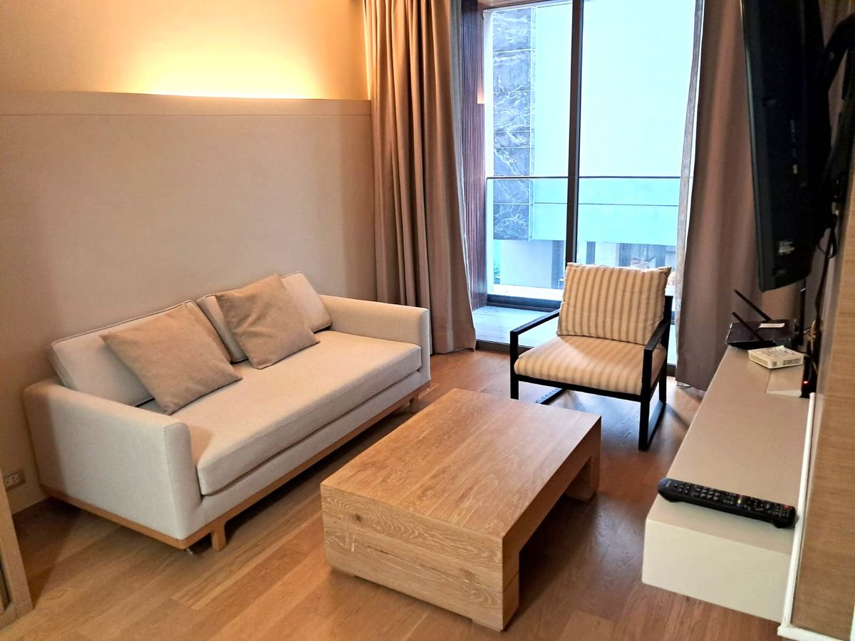 ให้เช่าสุขุมวิท อโศก ทองหล่อ : Pet Friendly 1BR prime location 