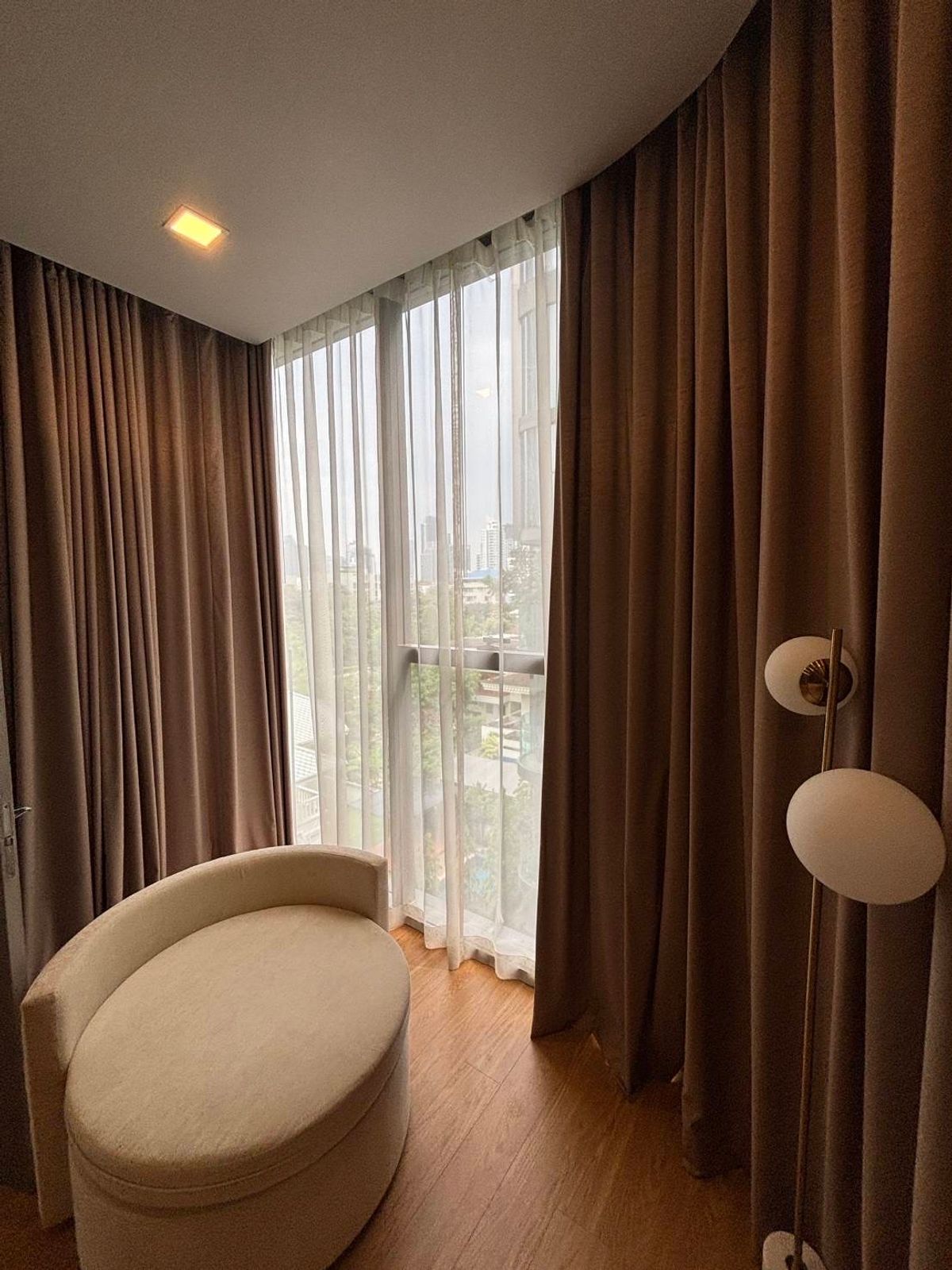 For RentCondoSukhumvit, Asoke, Thonglor : For Rent !! Ashton Residence 41 Rent Price !! 85,000 ฿ Per Month❤️‍🔥2 Bedrooms 2 Bathrooms Size 90.16 SQ.M. Contract Aomam (Agent) Tel./line ID: 0955871692 WhatsApp: +66 95 587 1692